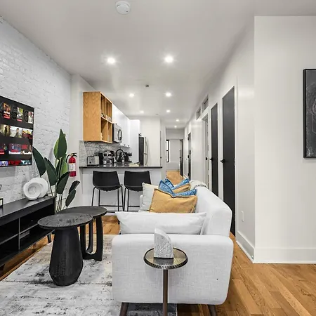 Spacious Retreat - 4Br Heart Of Nyc Prime Location